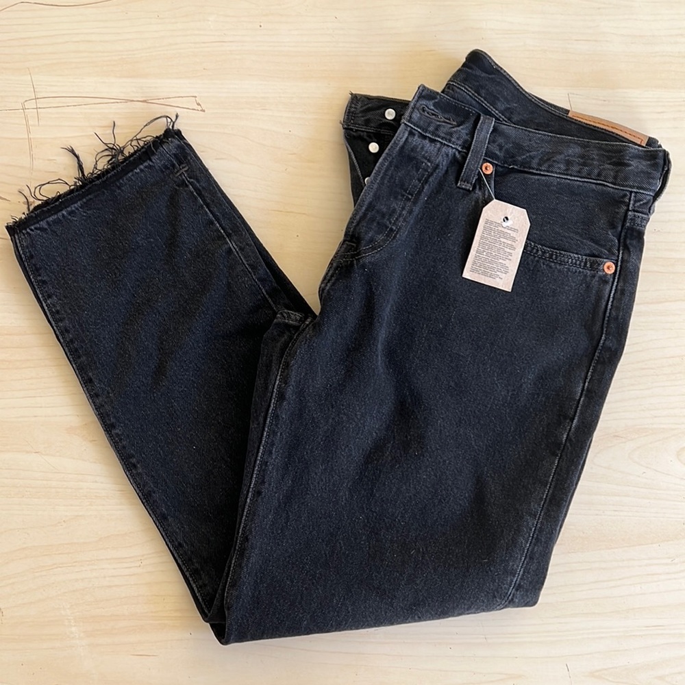 Women’s Levi’s 501 Taper. 29x26